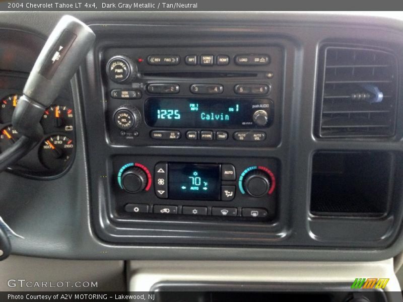 Dark Gray Metallic / Tan/Neutral 2004 Chevrolet Tahoe LT 4x4