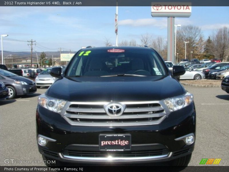 Black / Ash 2012 Toyota Highlander V6 4WD