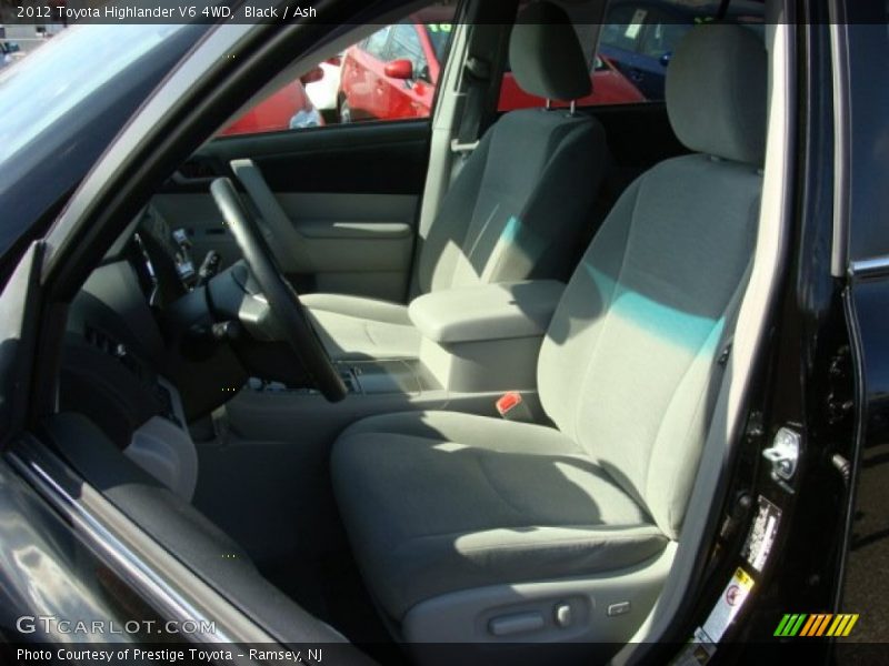 Black / Ash 2012 Toyota Highlander V6 4WD