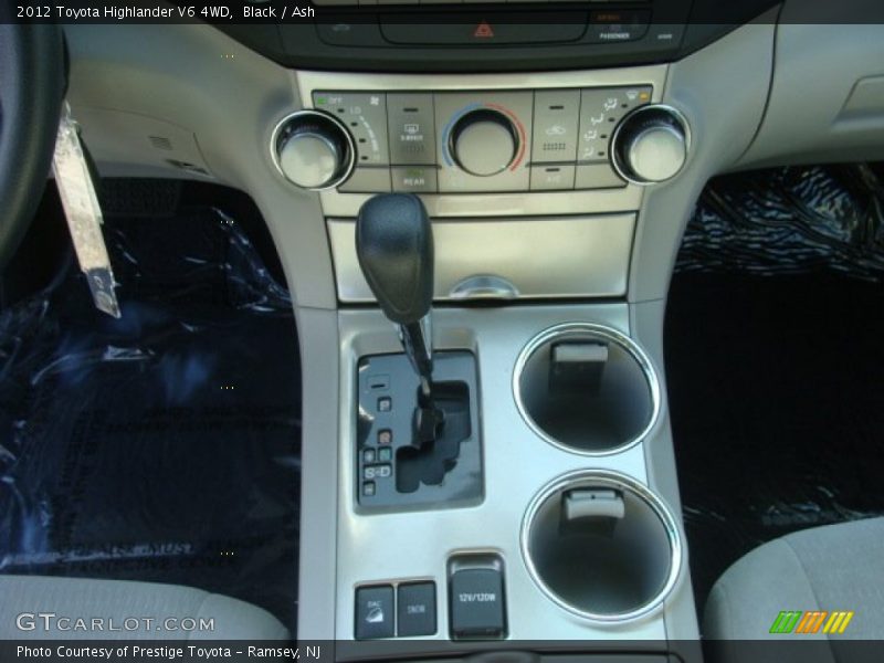 Black / Ash 2012 Toyota Highlander V6 4WD