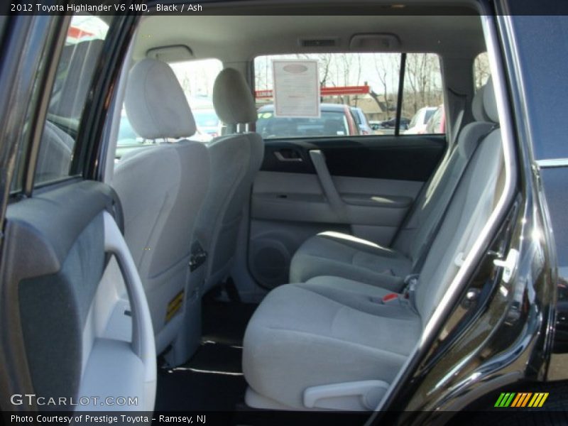 Black / Ash 2012 Toyota Highlander V6 4WD