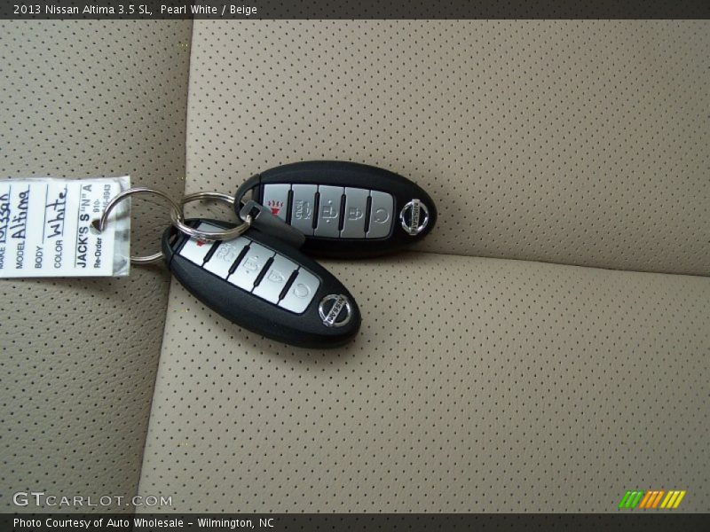 Pearl White / Beige 2013 Nissan Altima 3.5 SL