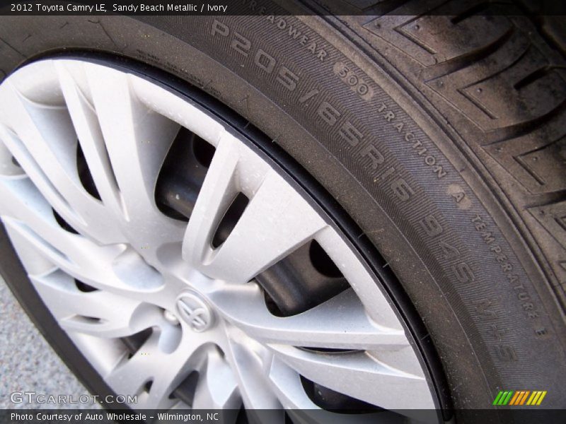 Sandy Beach Metallic / Ivory 2012 Toyota Camry LE