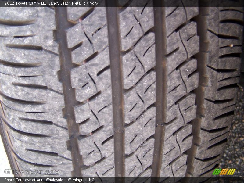 Sandy Beach Metallic / Ivory 2012 Toyota Camry LE