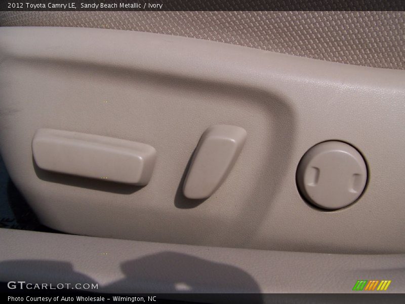 Sandy Beach Metallic / Ivory 2012 Toyota Camry LE