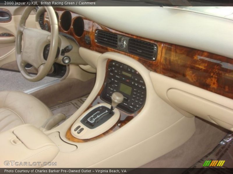 British Racing Green / Cashmere 2000 Jaguar XJ XJ8