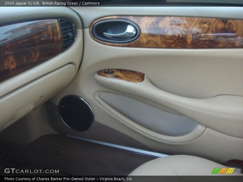 British Racing Green / Cashmere 2000 Jaguar XJ XJ8