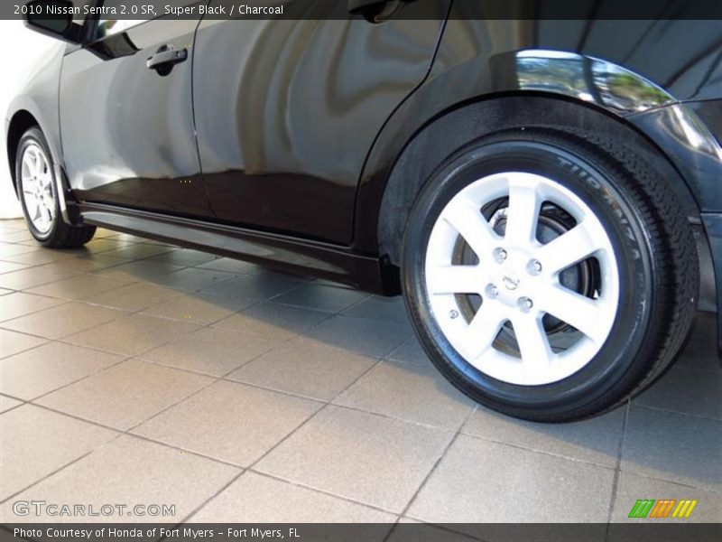 Super Black / Charcoal 2010 Nissan Sentra 2.0 SR