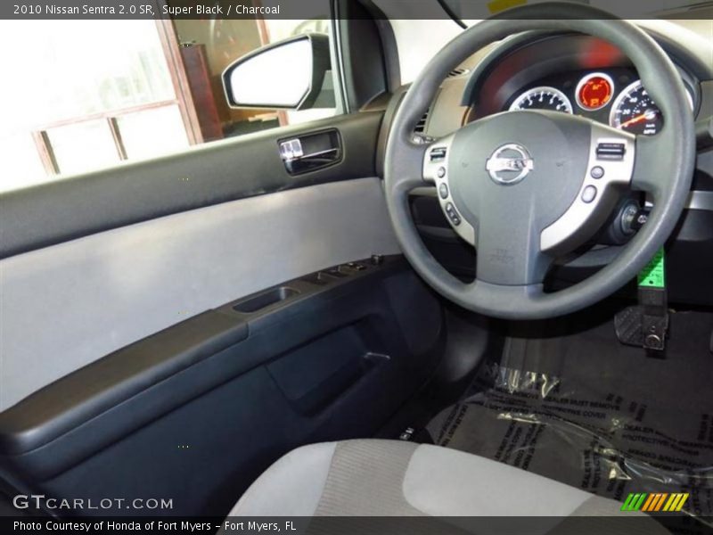 Super Black / Charcoal 2010 Nissan Sentra 2.0 SR