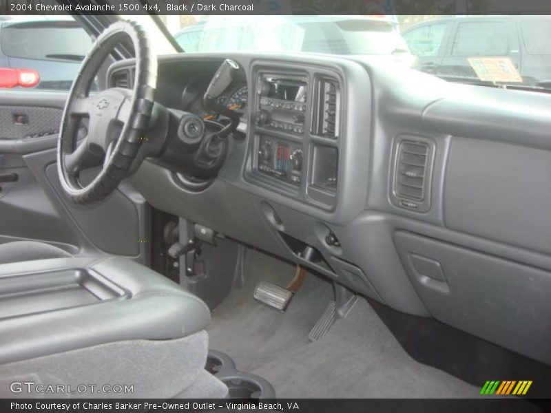 Black / Dark Charcoal 2004 Chevrolet Avalanche 1500 4x4