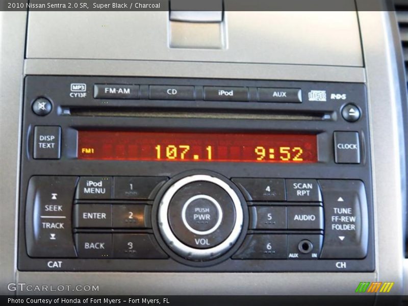 Super Black / Charcoal 2010 Nissan Sentra 2.0 SR