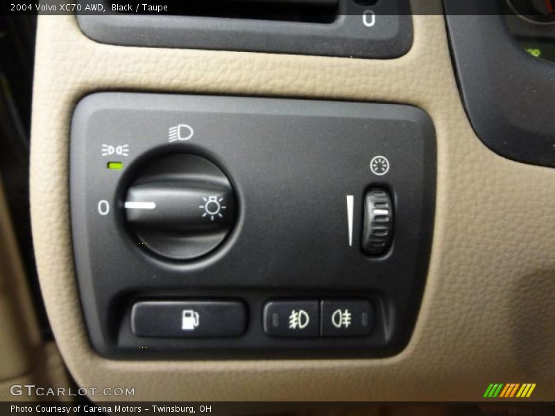 Black / Taupe 2004 Volvo XC70 AWD