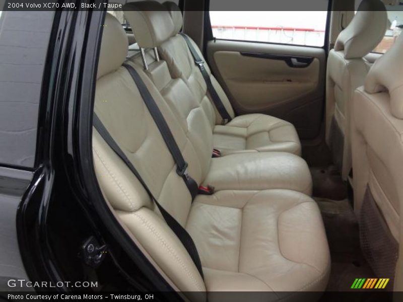 Black / Taupe 2004 Volvo XC70 AWD