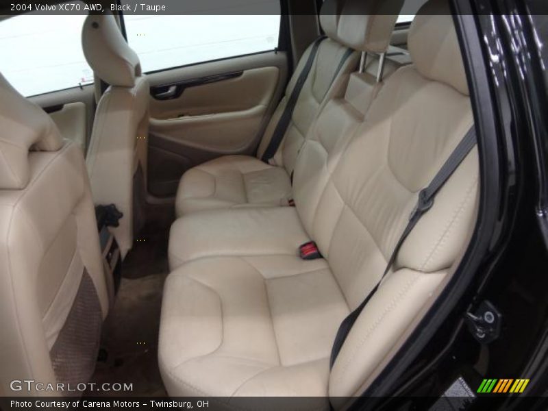 Black / Taupe 2004 Volvo XC70 AWD