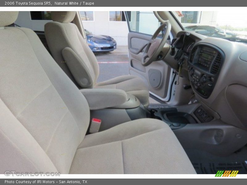 Natural White / Taupe 2006 Toyota Sequoia SR5