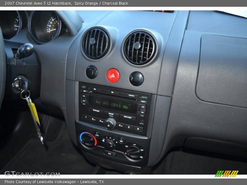 Controls of 2007 Aveo 5 LS Hatchback