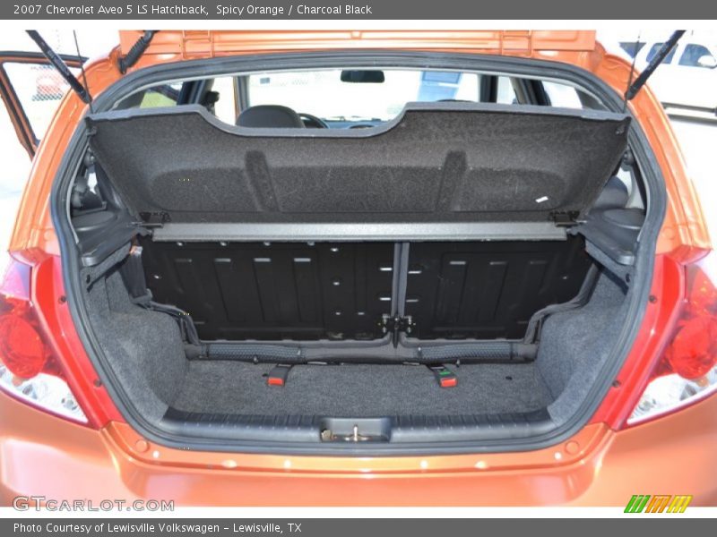  2007 Aveo 5 LS Hatchback Trunk