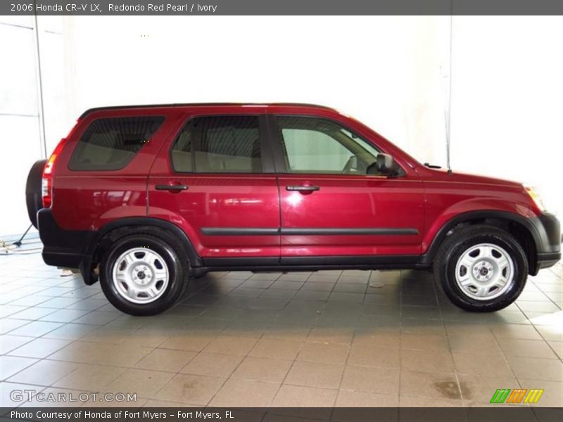 Redondo Red Pearl / Ivory 2006 Honda CR-V LX