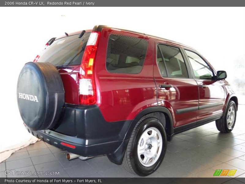 Redondo Red Pearl / Ivory 2006 Honda CR-V LX