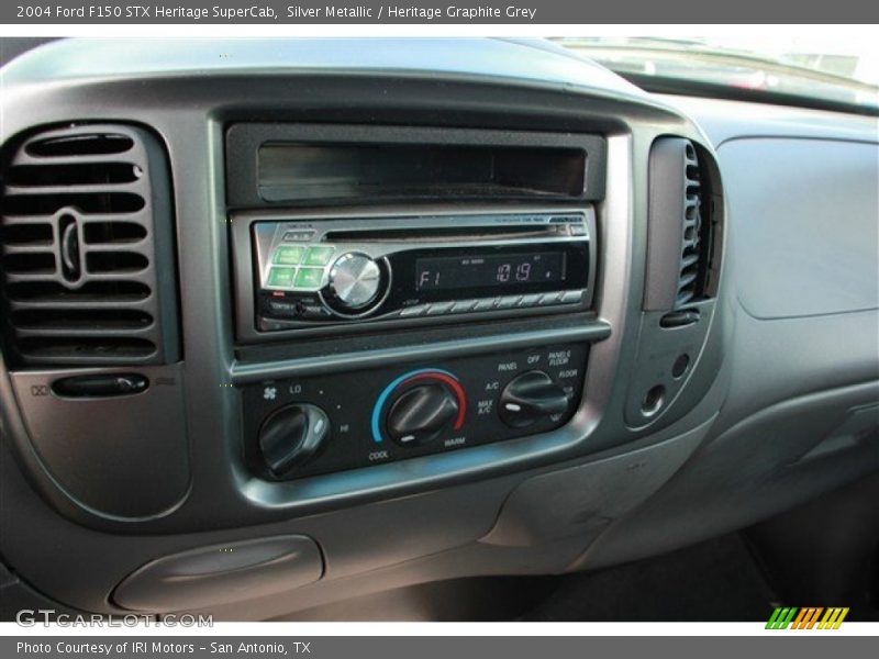 Silver Metallic / Heritage Graphite Grey 2004 Ford F150 STX Heritage SuperCab