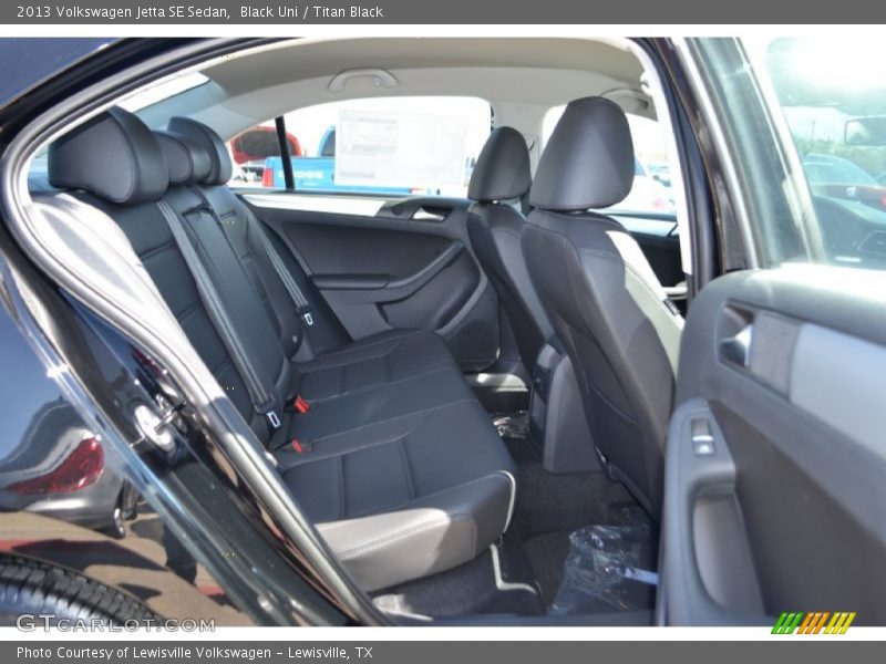 Black Uni / Titan Black 2013 Volkswagen Jetta SE Sedan