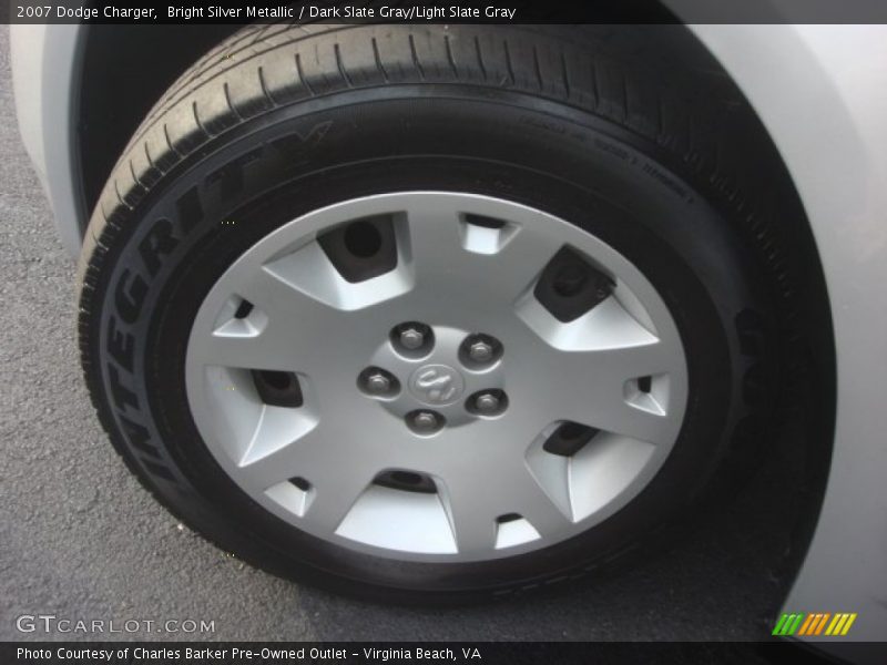 Bright Silver Metallic / Dark Slate Gray/Light Slate Gray 2007 Dodge Charger