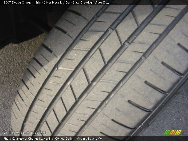 Bright Silver Metallic / Dark Slate Gray/Light Slate Gray 2007 Dodge Charger