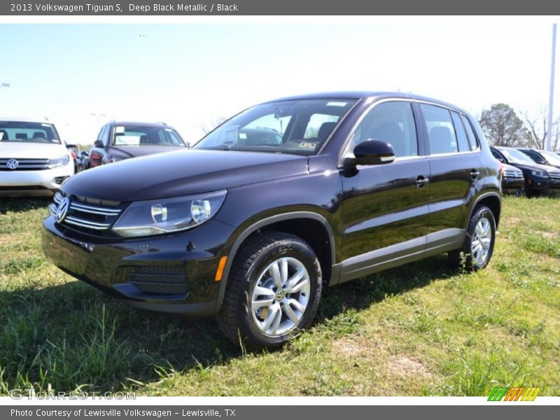 Deep Black Metallic / Black 2013 Volkswagen Tiguan S