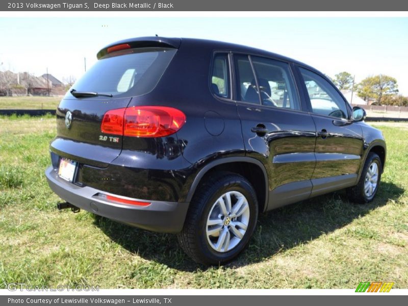 Deep Black Metallic / Black 2013 Volkswagen Tiguan S