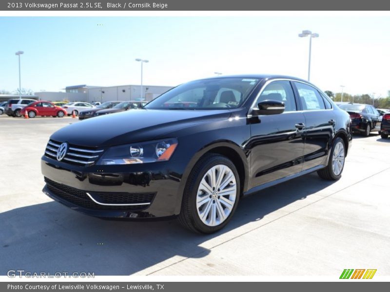 Black / Cornsilk Beige 2013 Volkswagen Passat 2.5L SE
