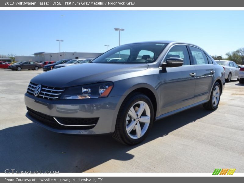 Front 3/4 View of 2013 Passat TDI SE