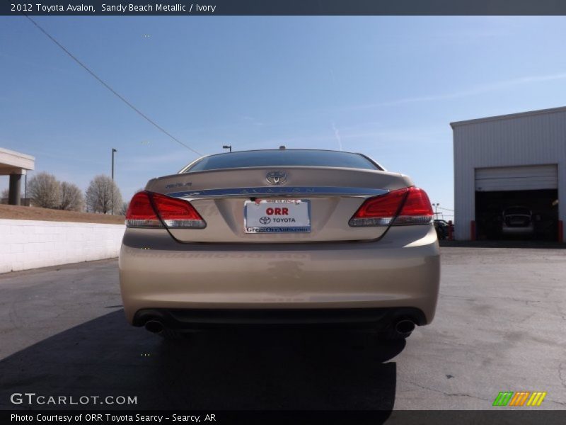 Sandy Beach Metallic / Ivory 2012 Toyota Avalon