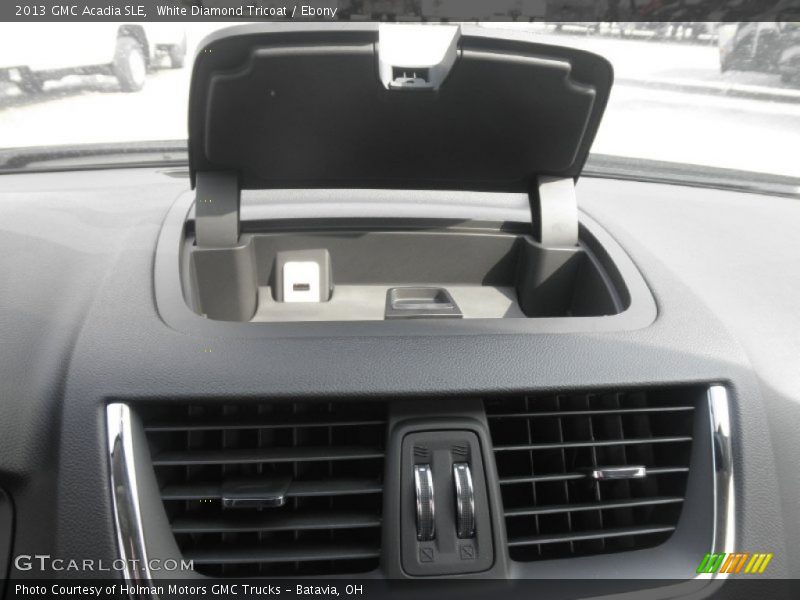 White Diamond Tricoat / Ebony 2013 GMC Acadia SLE