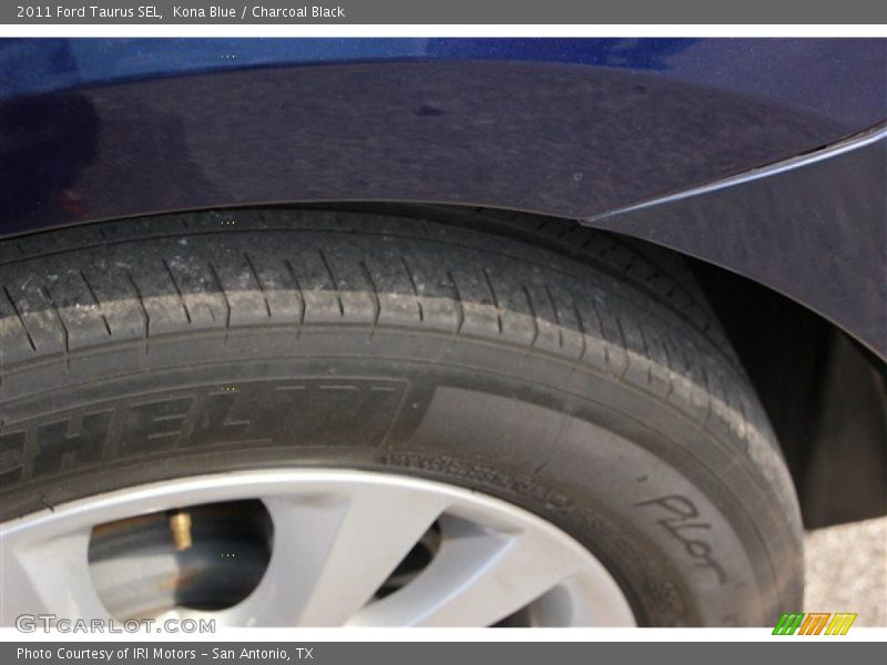 Kona Blue / Charcoal Black 2011 Ford Taurus SEL