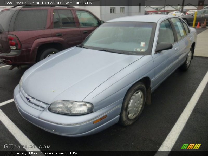 Front 3/4 View of 1996 Lumina 