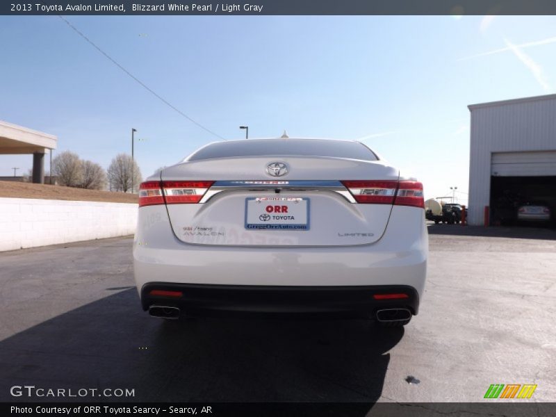 Blizzard White Pearl / Light Gray 2013 Toyota Avalon Limited