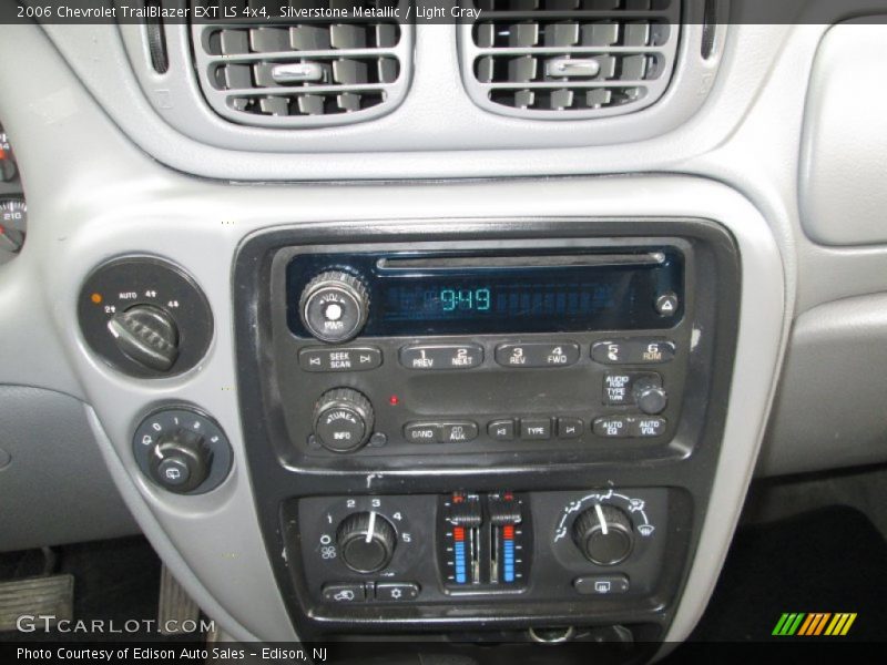 Silverstone Metallic / Light Gray 2006 Chevrolet TrailBlazer EXT LS 4x4