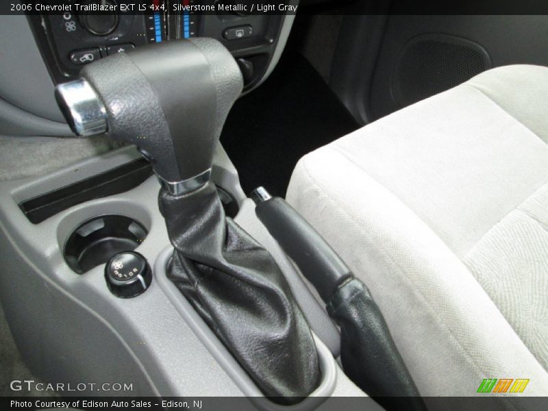 Silverstone Metallic / Light Gray 2006 Chevrolet TrailBlazer EXT LS 4x4