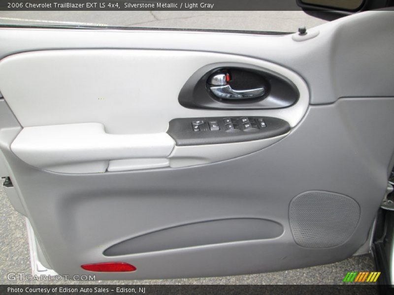 Silverstone Metallic / Light Gray 2006 Chevrolet TrailBlazer EXT LS 4x4