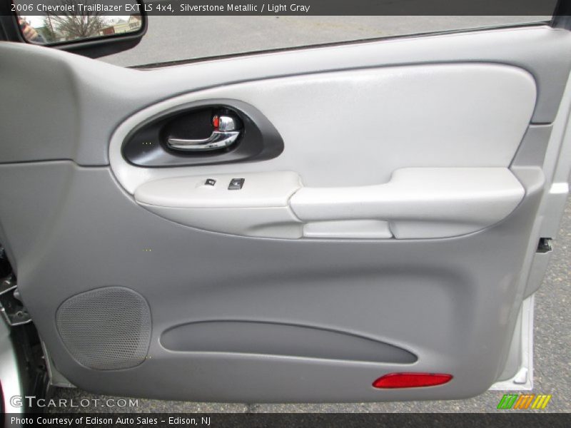Silverstone Metallic / Light Gray 2006 Chevrolet TrailBlazer EXT LS 4x4