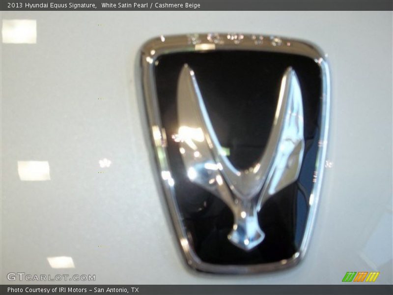 White Satin Pearl / Cashmere Beige 2013 Hyundai Equus Signature