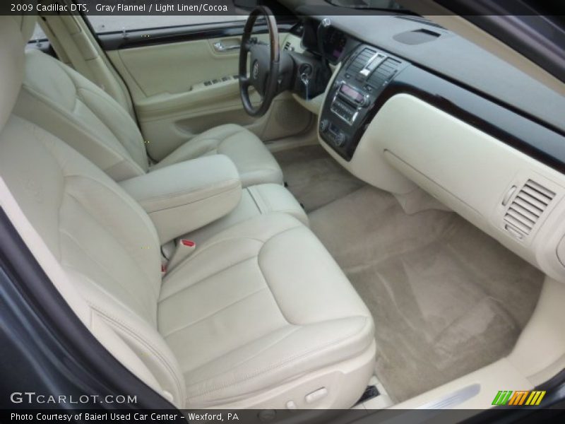 Gray Flannel / Light Linen/Cocoa 2009 Cadillac DTS