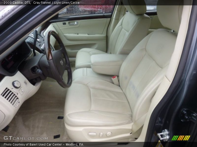 Gray Flannel / Light Linen/Cocoa 2009 Cadillac DTS