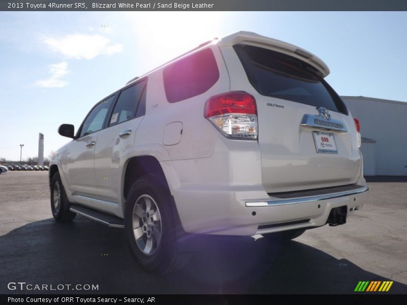 Blizzard White Pearl / Sand Beige Leather 2013 Toyota 4Runner SR5