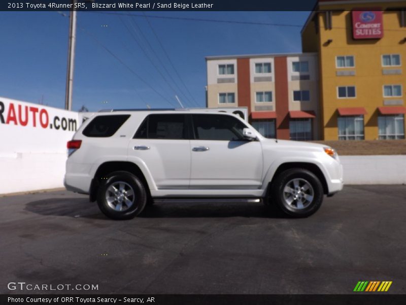 Blizzard White Pearl / Sand Beige Leather 2013 Toyota 4Runner SR5