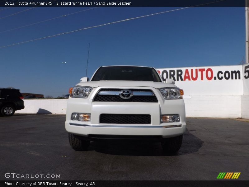 Blizzard White Pearl / Sand Beige Leather 2013 Toyota 4Runner SR5