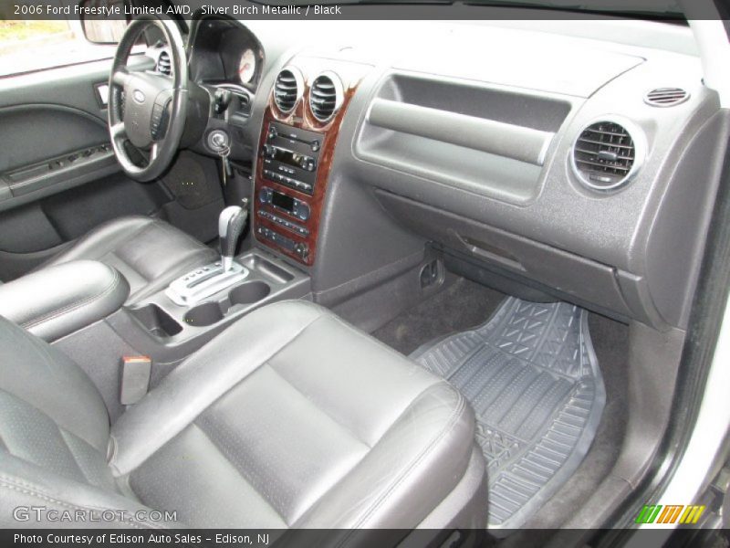 Silver Birch Metallic / Black 2006 Ford Freestyle Limited AWD