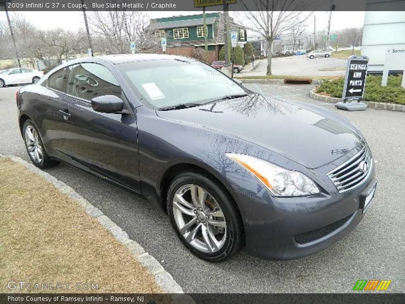 Front 3/4 View of 2009 G 37 x Coupe