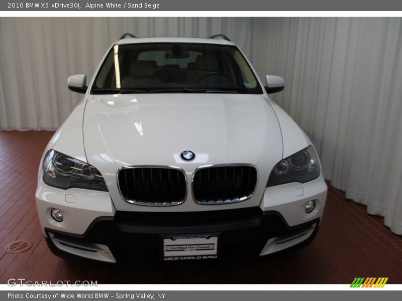 Alpine White / Sand Beige 2010 BMW X5 xDrive30i