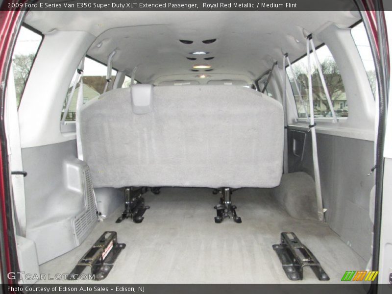  2009 E Series Van E350 Super Duty XLT Extended Passenger Trunk